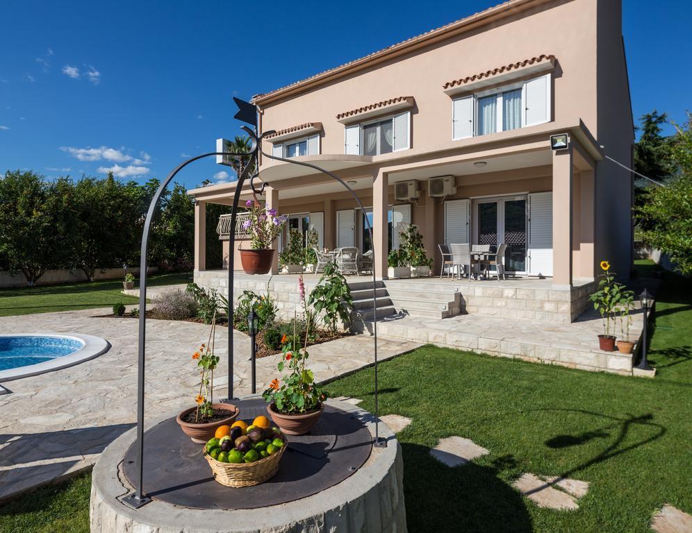 Apartments Raskovic Radanovići Exteriör bild