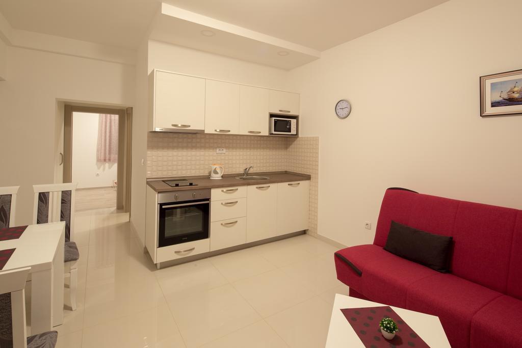Apartments Raskovic Radanovići Exteriör bild