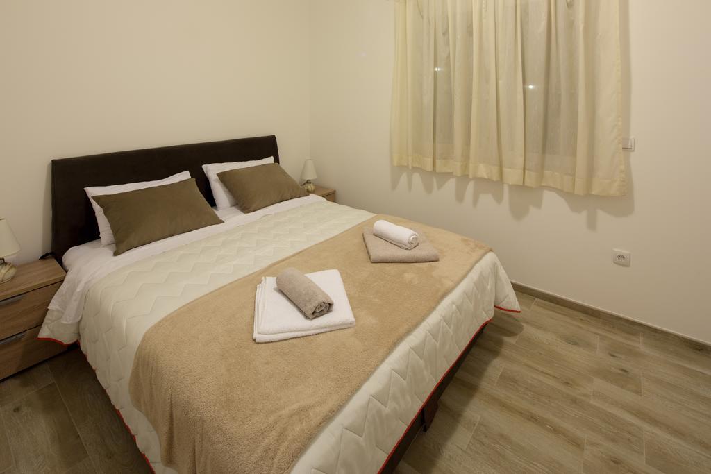 Apartments Raskovic Radanovići Exteriör bild