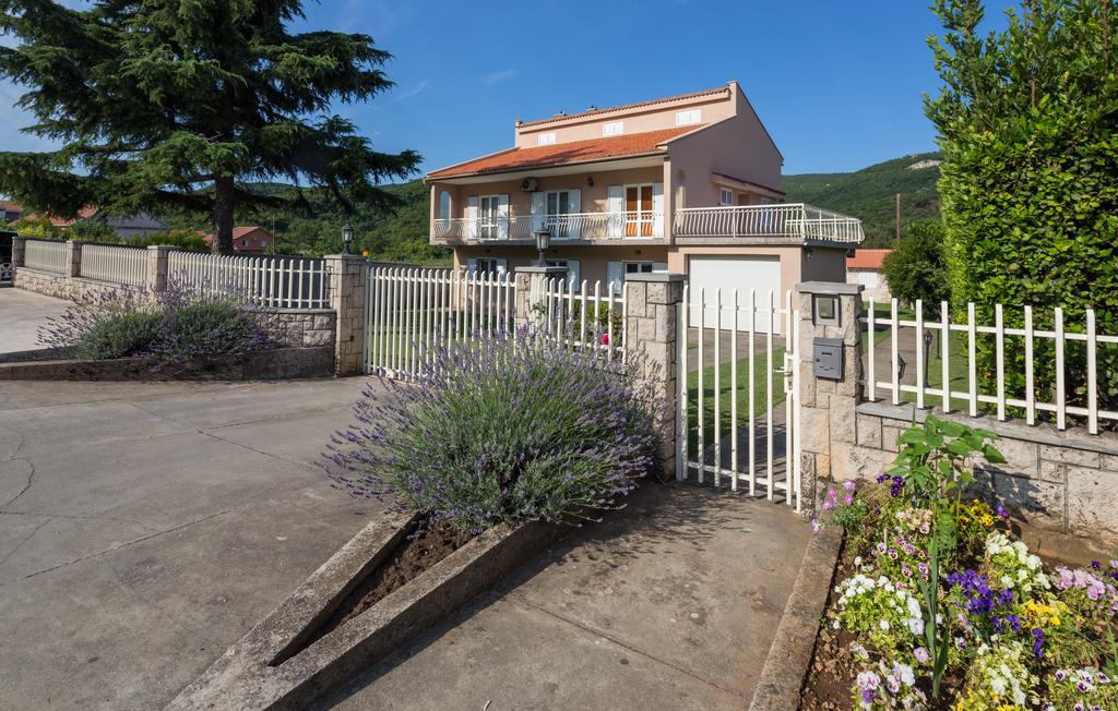 Apartments Raskovic Radanovići Exteriör bild
