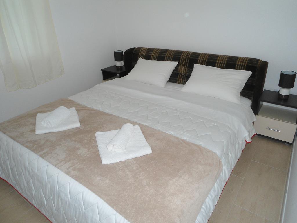 Apartments Raskovic Radanovići Exteriör bild