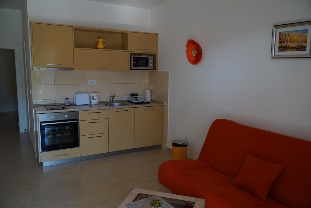 Apartments Raskovic Radanovići Exteriör bild