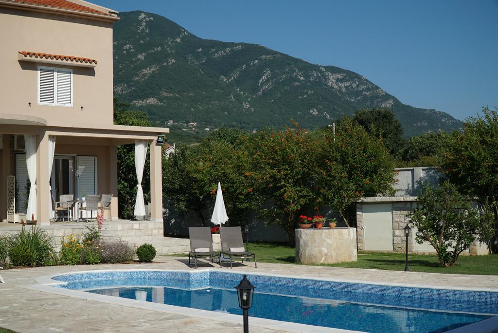 Apartments Raskovic Radanovići Exteriör bild