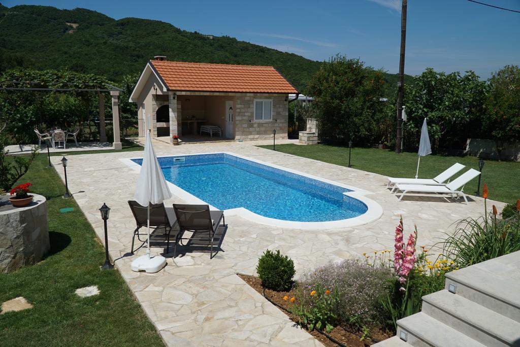 Apartments Raskovic Radanovići Exteriör bild
