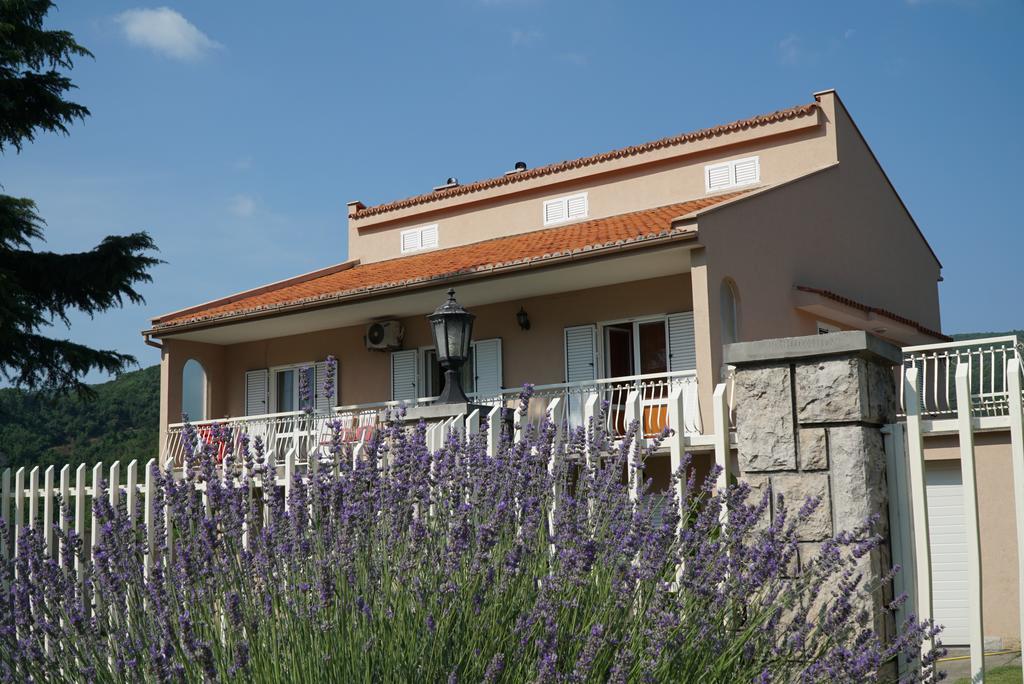 Apartments Raskovic Radanovići Exteriör bild